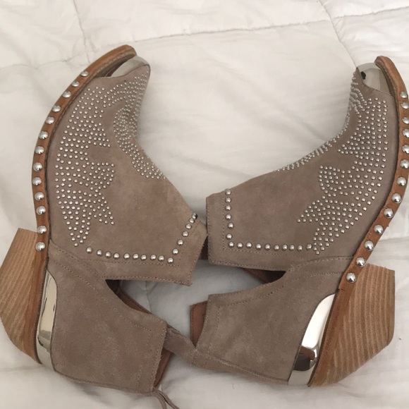 Jeffrey Campbell Nude Boots - Picture 6 of 6